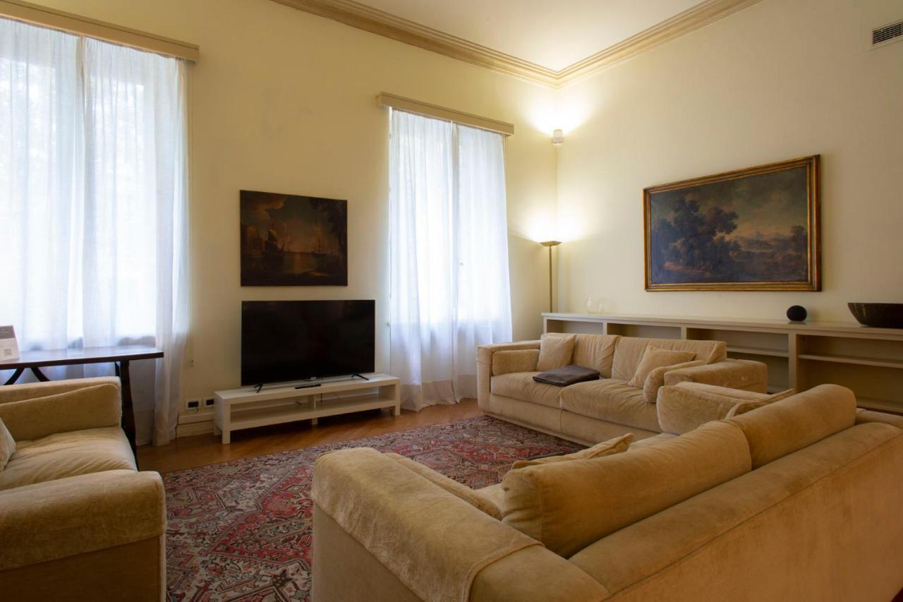N 10, Luxury Торино Екстериор снимка